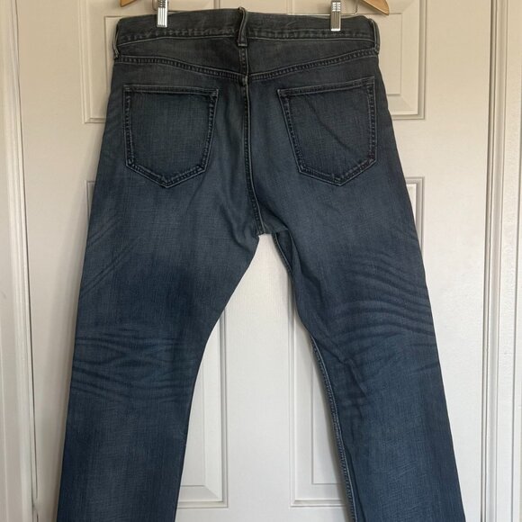 Banana Republic Men’s Slim Fit Jeans – 35x30 - Picture 2 of 3